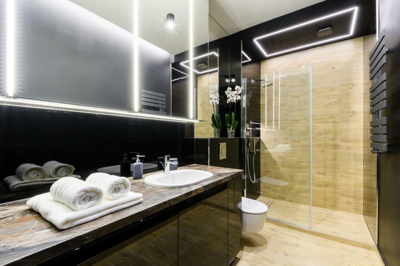 Zlota Luxury Apartments 바르샤바 외부 사진