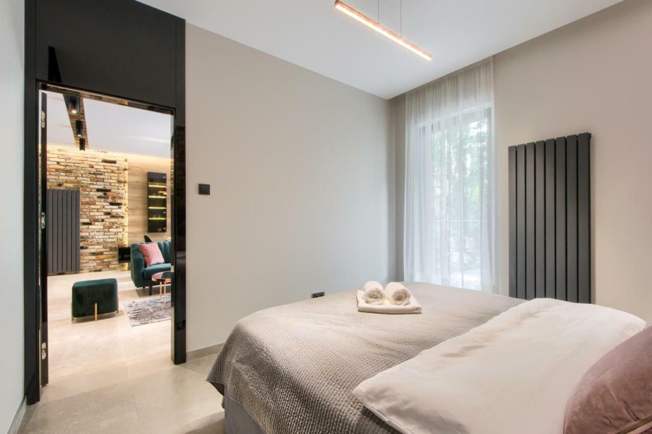 Zlota Luxury Apartments 바르샤바 외부 사진