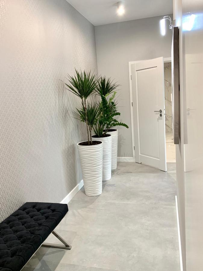 Zlota Luxury Apartments 바르샤바 외부 사진