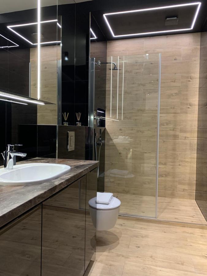 Zlota Luxury Apartments 바르샤바 외부 사진