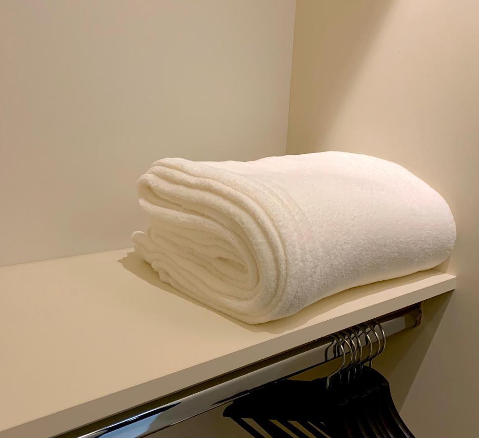 Zlota Luxury Apartments 바르샤바 외부 사진